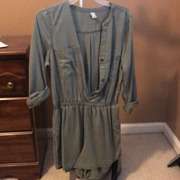 Old Navy Other - Old navy green romper